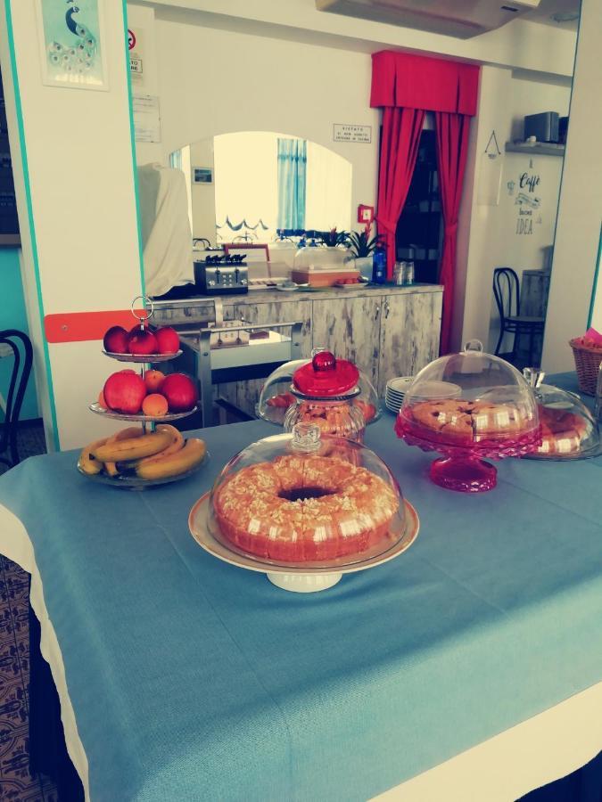 Hotel Goldene Rose ريميني المظهر الخارجي الصورة