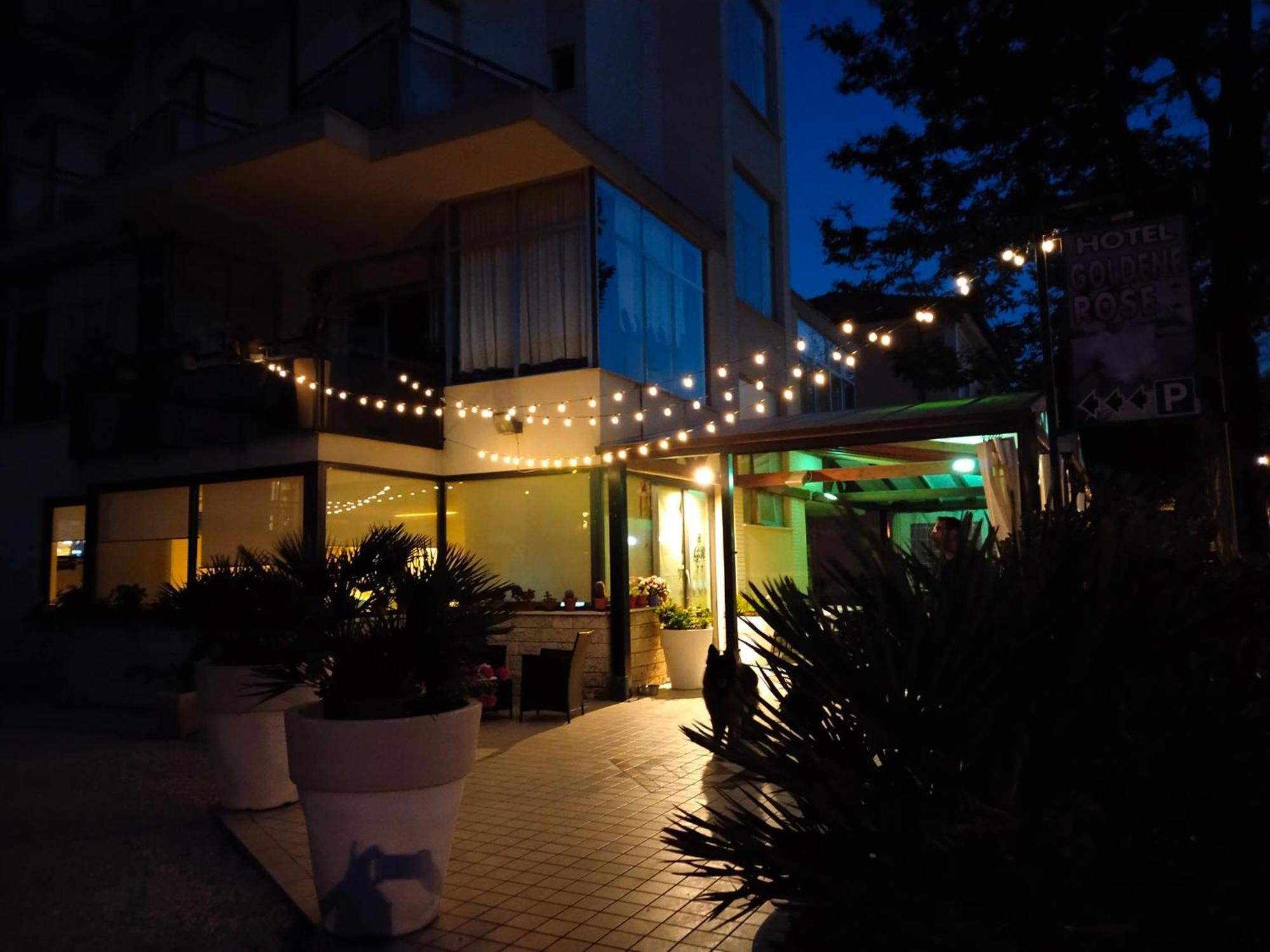 Hotel Goldene Rose ريميني المظهر الخارجي الصورة
